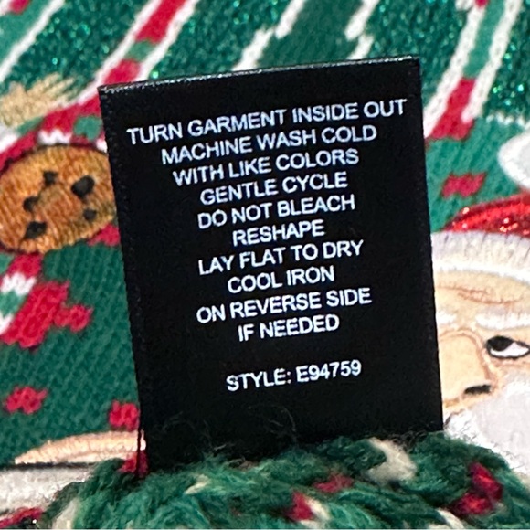 Blizzard Bay “Happy Liftmas” Ugly Christmas men’s festive Sweater size small - Picture 5 of 11